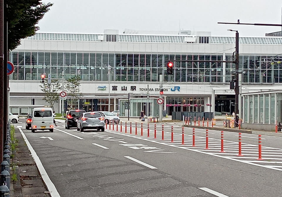 富山駅が改築され綺麗になりました